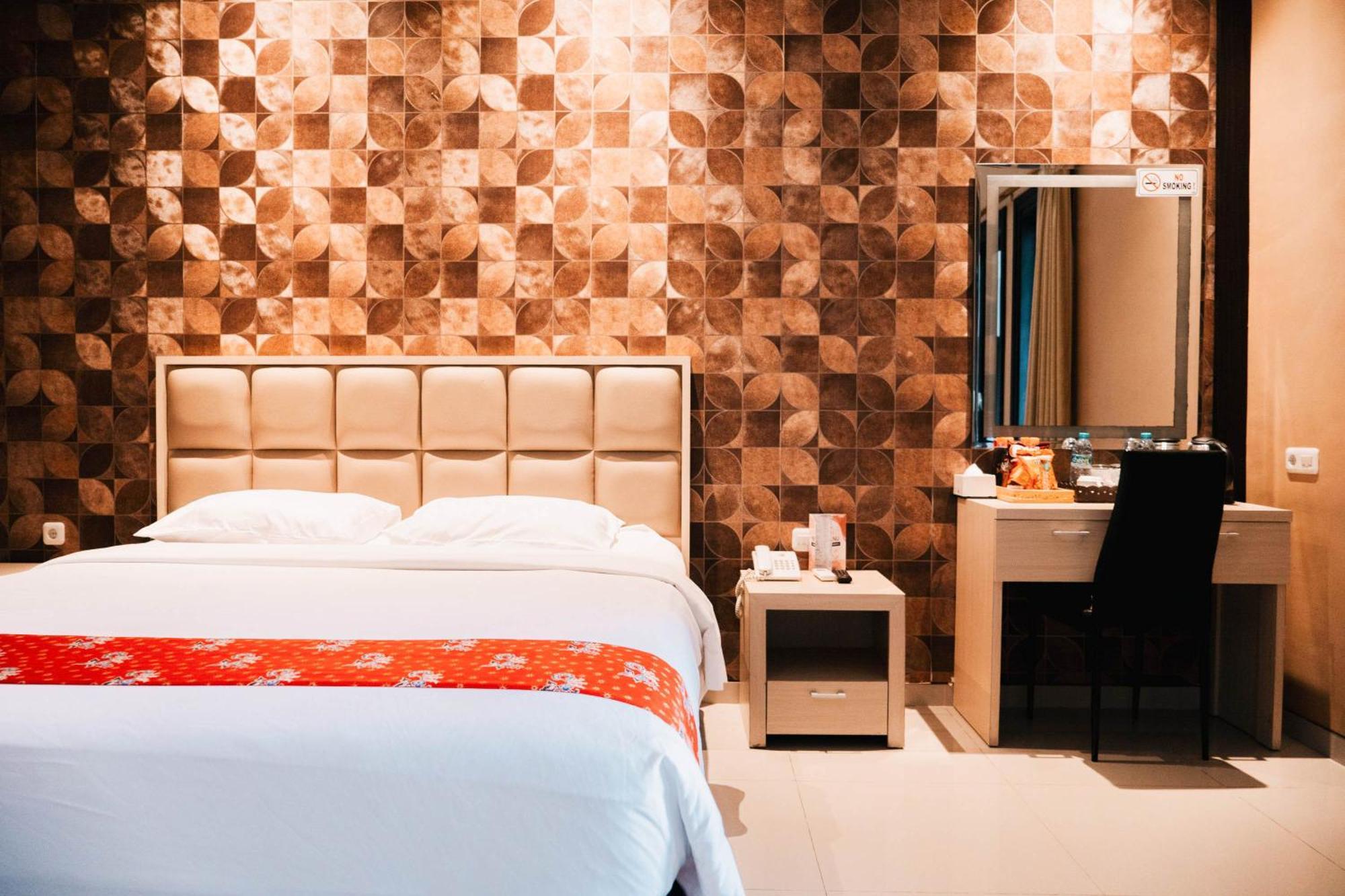 New Surya Hotel Баньювангі Екстер'єр фото