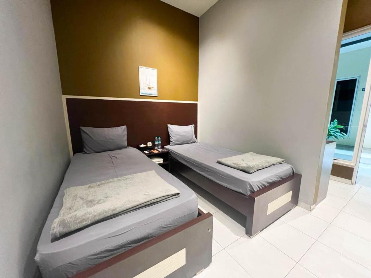 New Surya Hotel Баньювангі Екстер'єр фото